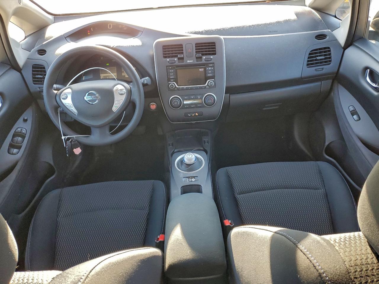 2016 NISSAN LEAF photo 8