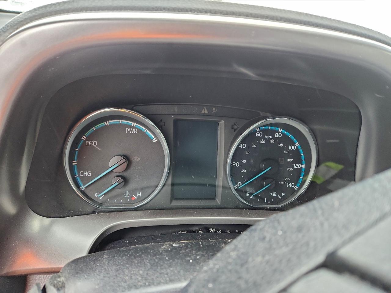 2017 TOYOTA RAV4 HV SE photo 9