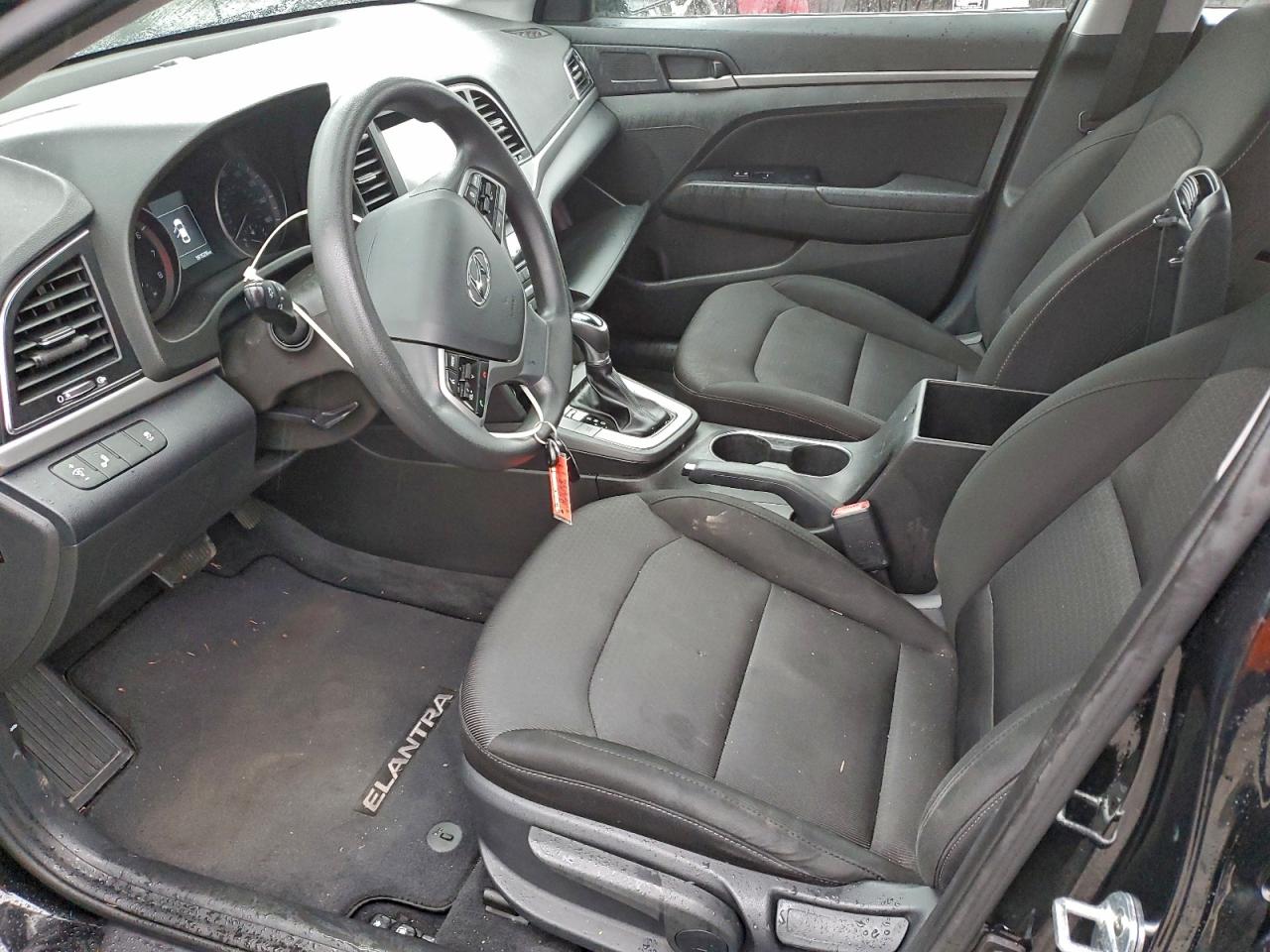 2018 HYUNDAI ELANTRA SEL photo 7