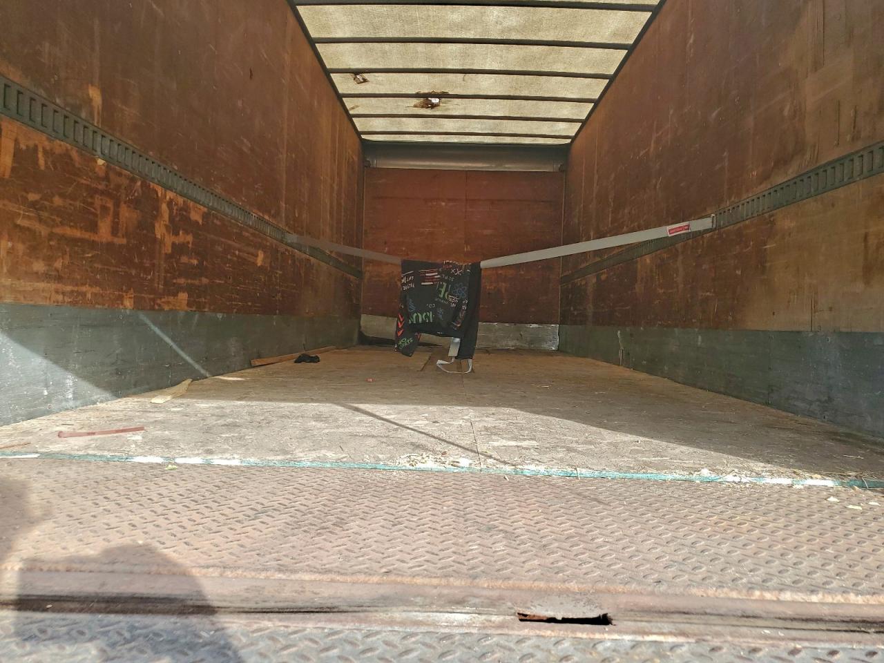 2006 FREIGHTLINER BUSINESS CLASS M2 BOX TRUCK photo 19