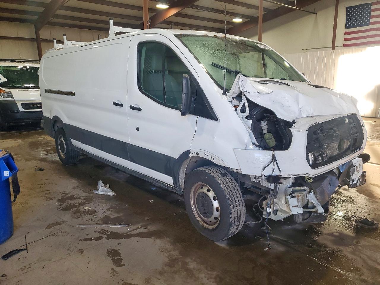 2017 FORD TRANSIT T-150 photo 4