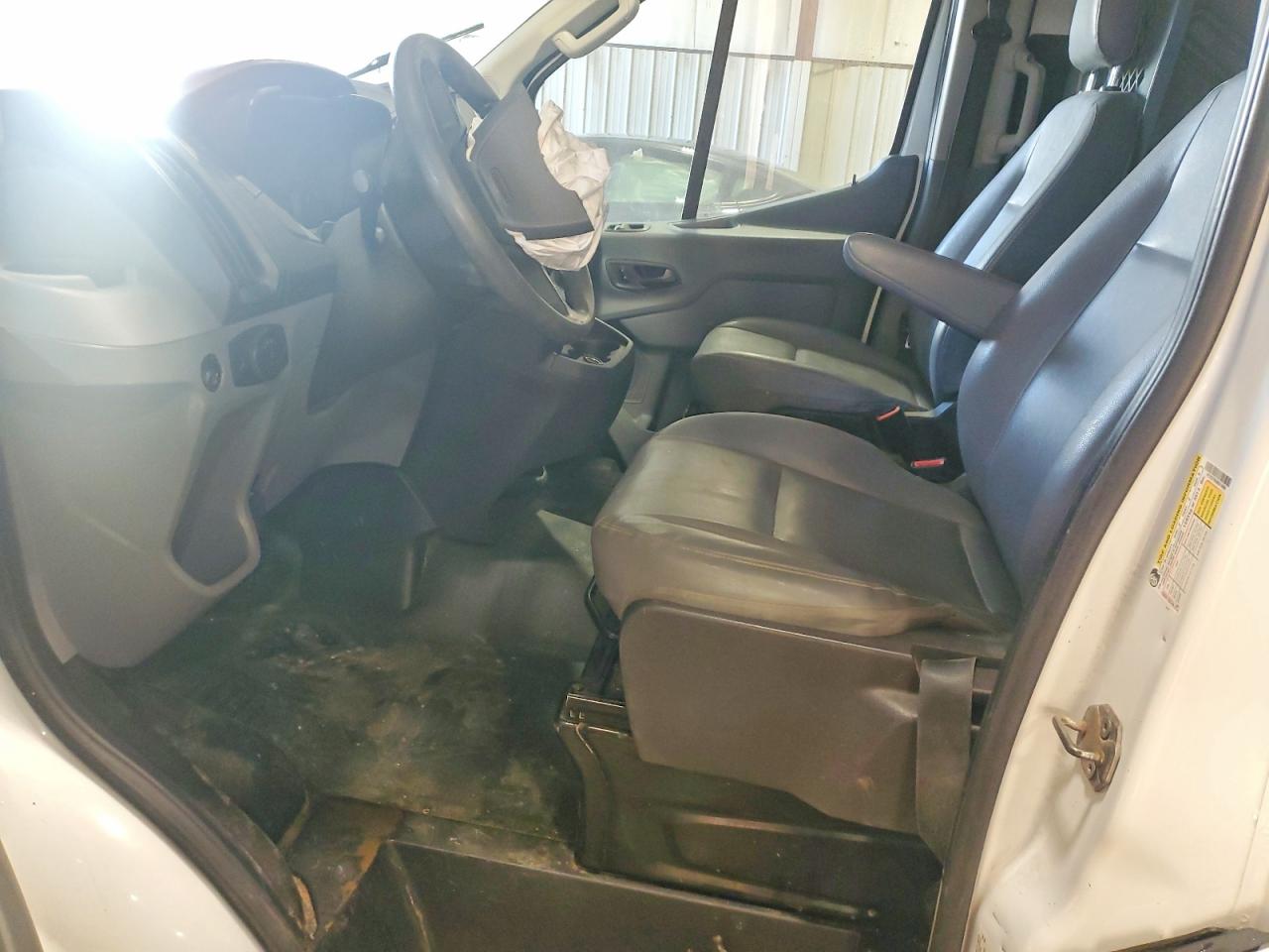 2017 FORD TRANSIT T-150 photo 7