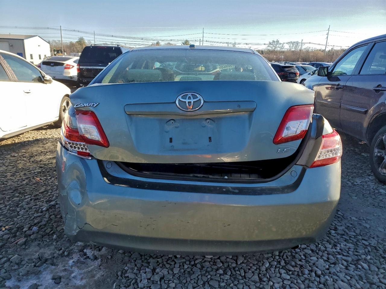 2011 TOYOTA CAMRY BASE photo 6