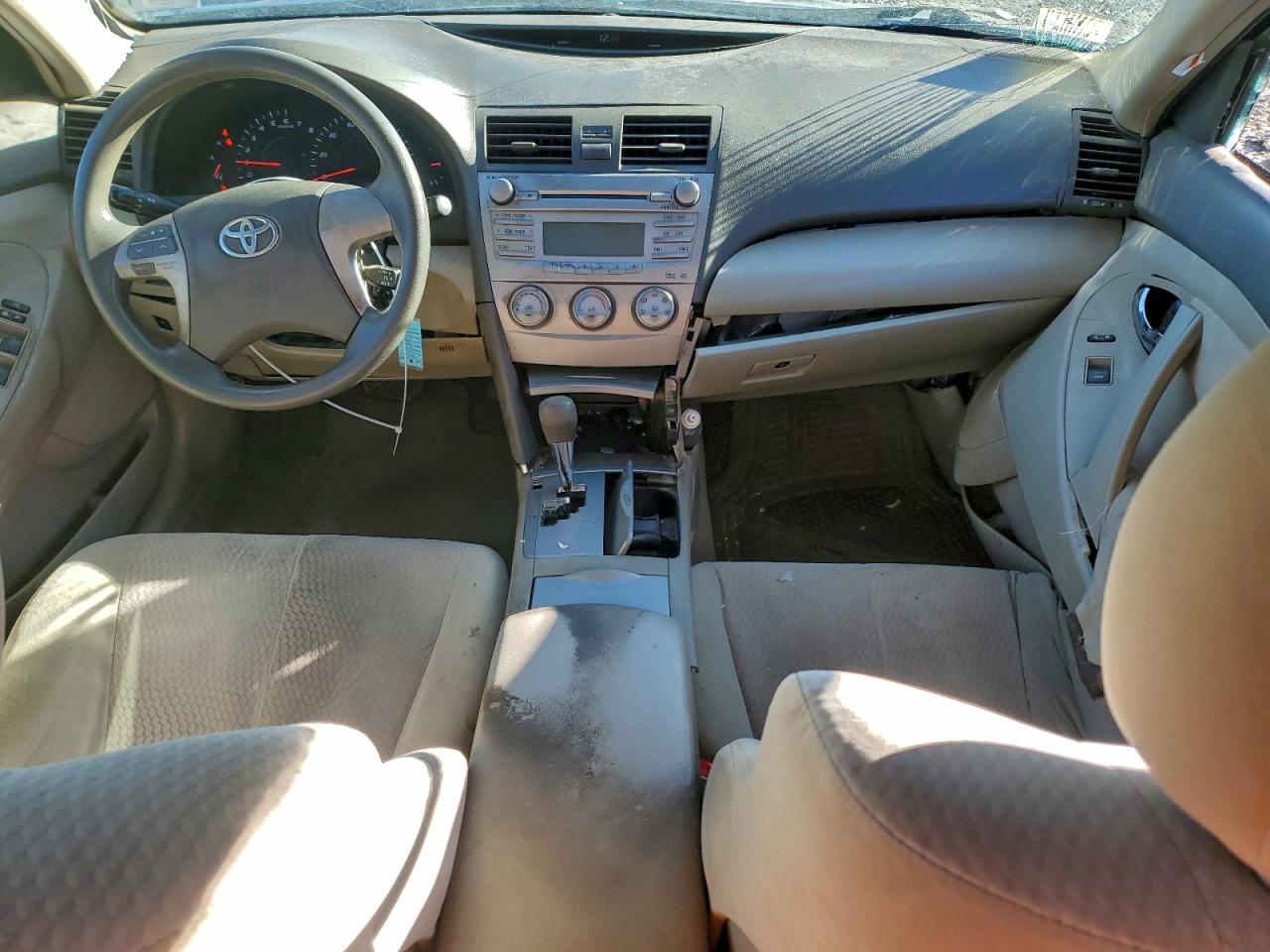 2011 TOYOTA CAMRY BASE photo 8