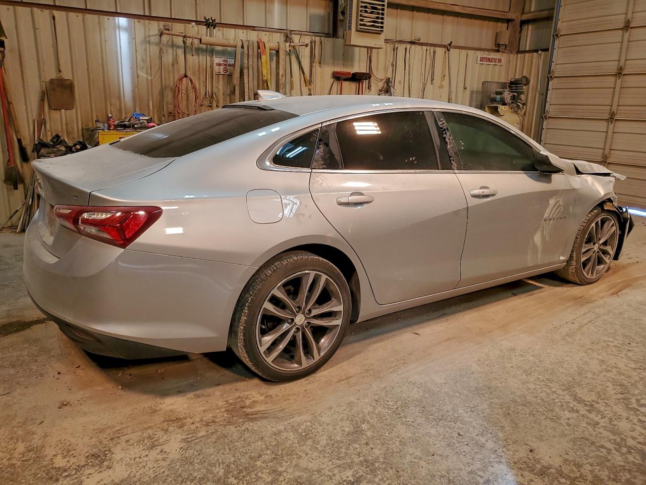 2021 CHEVROLET MALIBU LT photo 3
