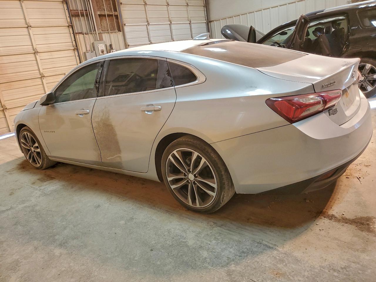 2021 CHEVROLET MALIBU LT photo 2