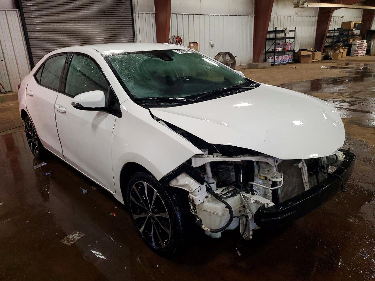 2017 TOYOTA COROLLA L photo 4