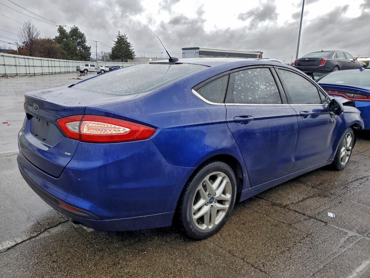 2016 FORD FUSION SE photo 3