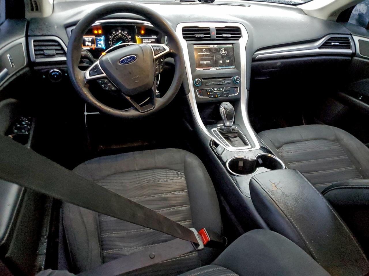 2016 FORD FUSION SE photo 8