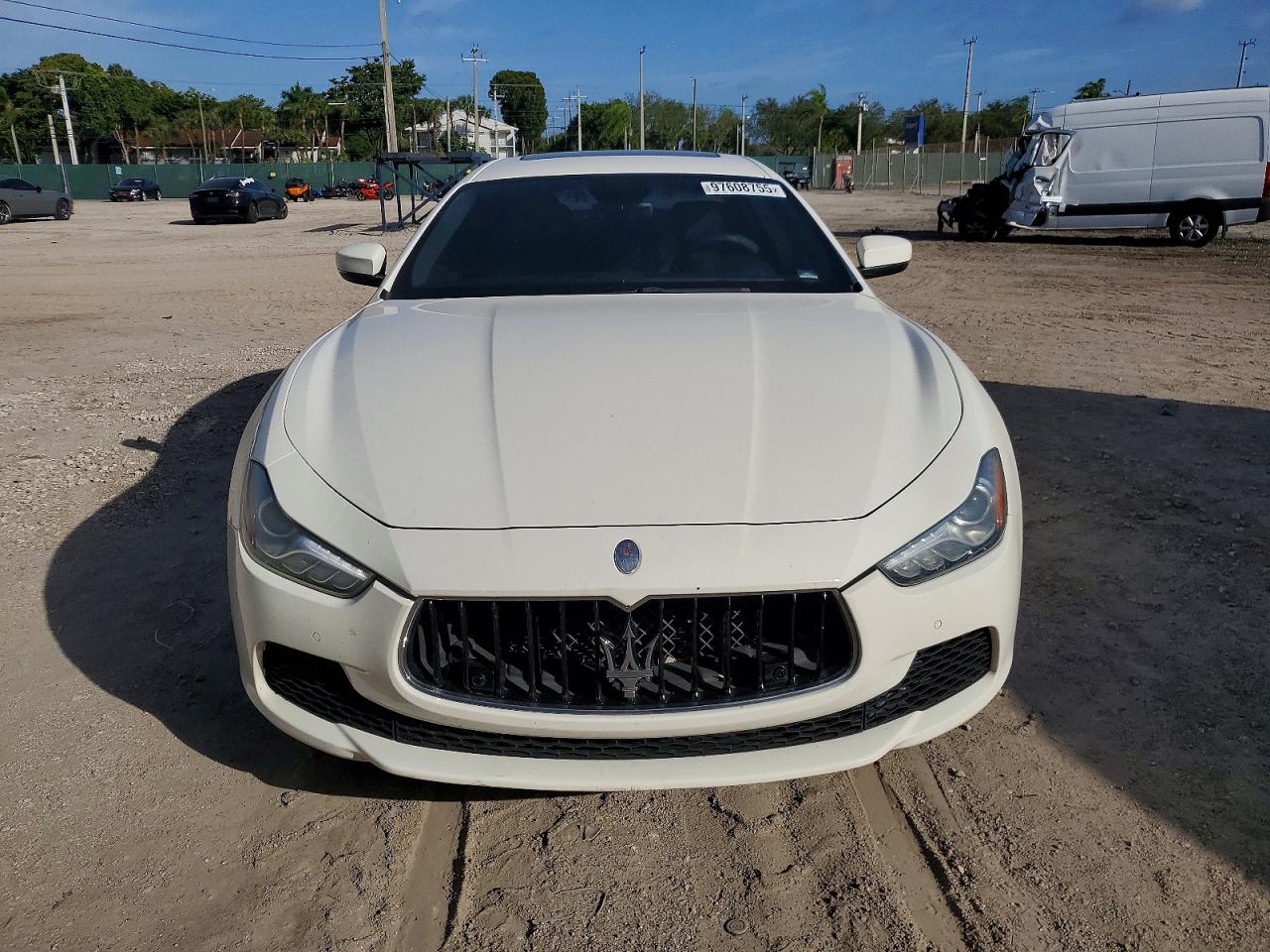 2017 MASERATI GHIBLI photo 5