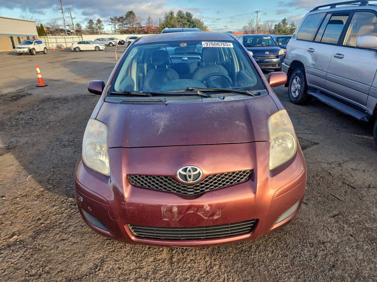 2010 TOYOTA YARIS photo 5