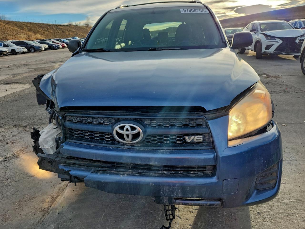 2011 TOYOTA RAV4 photo 5