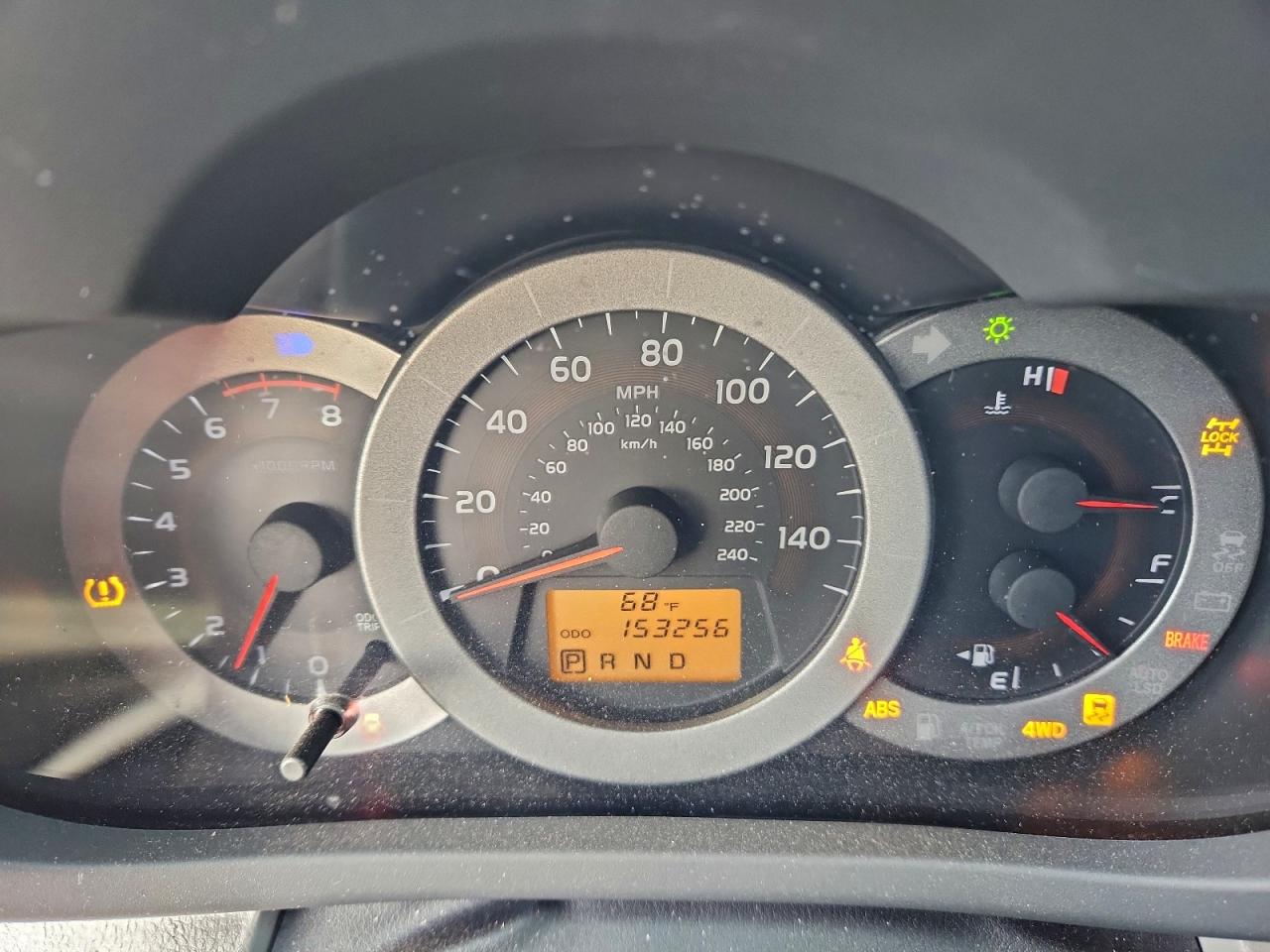 2011 TOYOTA RAV4 photo 9