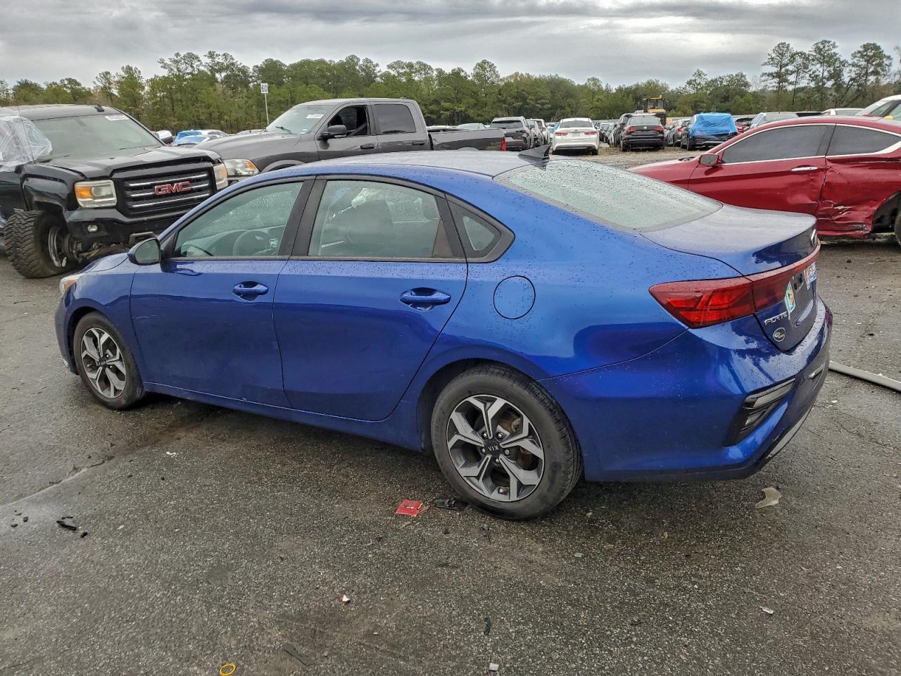2020 KIA FORTE FE photo 3