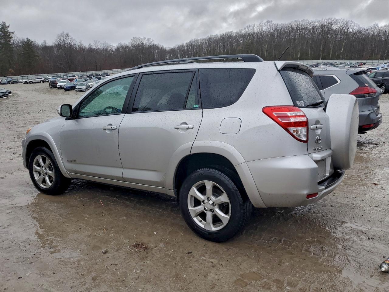 2011 TOYOTA RAV4 LIMITED photo 3