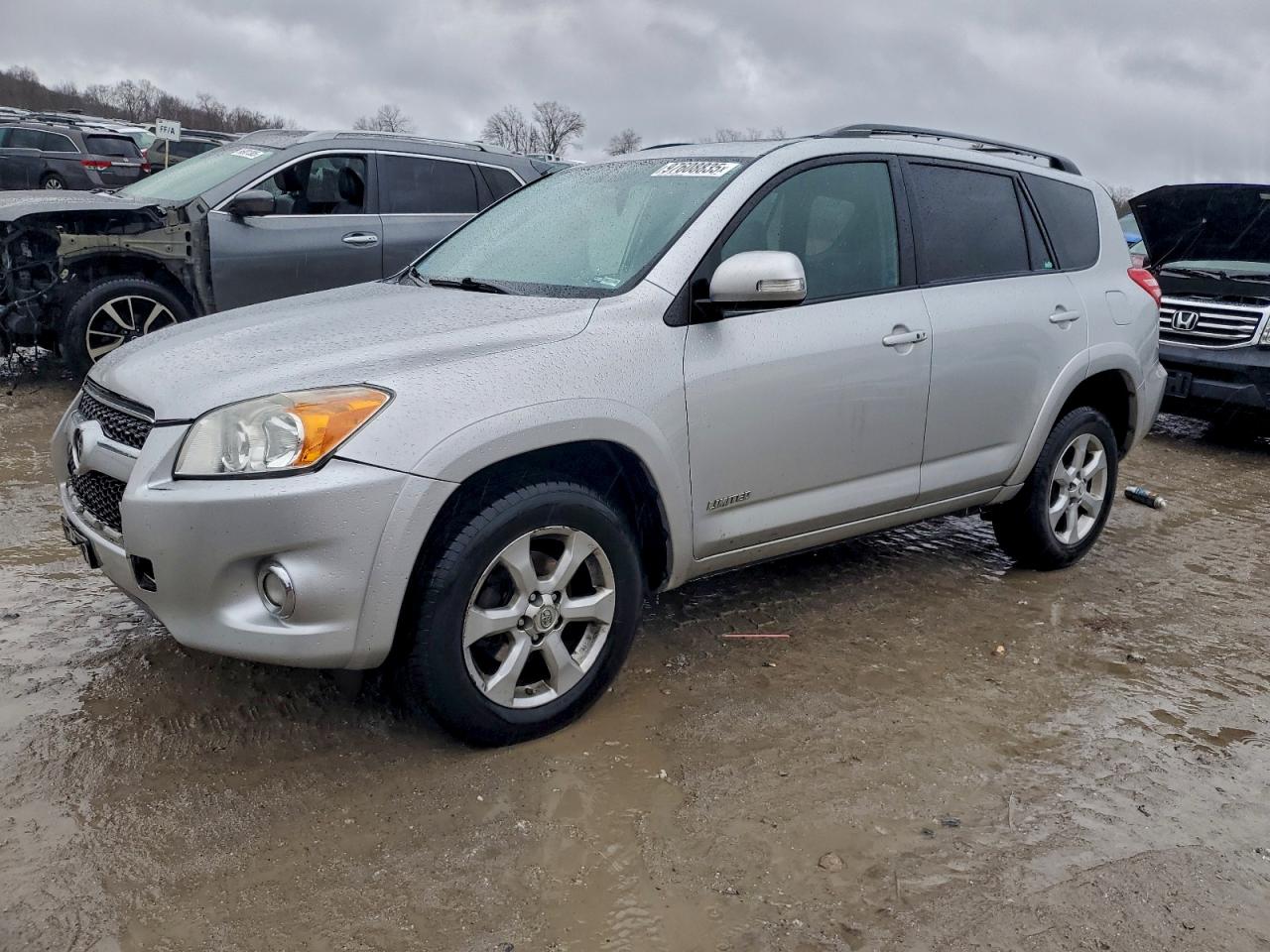 2011 TOYOTA RAV4