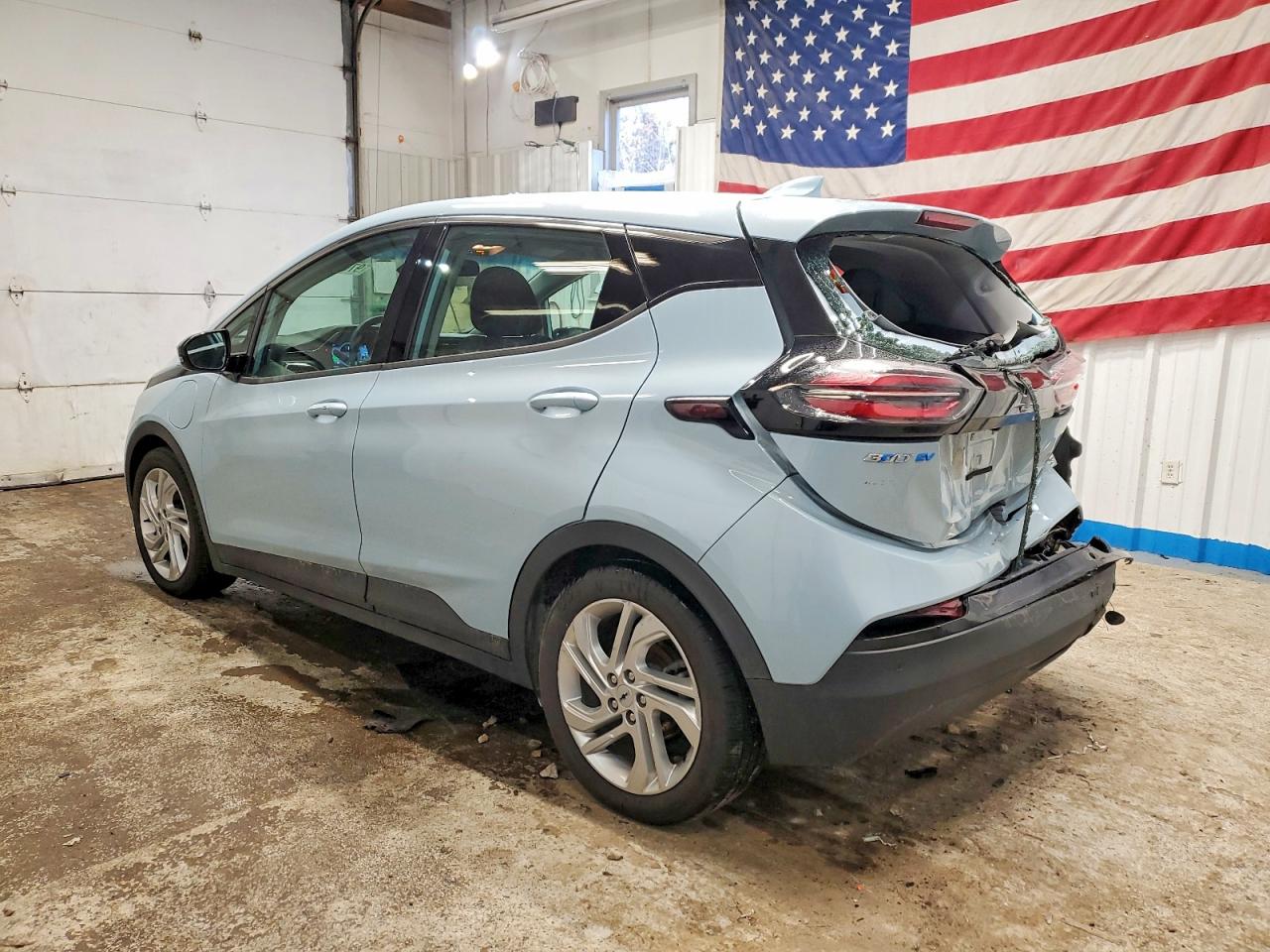 2023 CHEVROLET BOLT EV 1LT photo 2