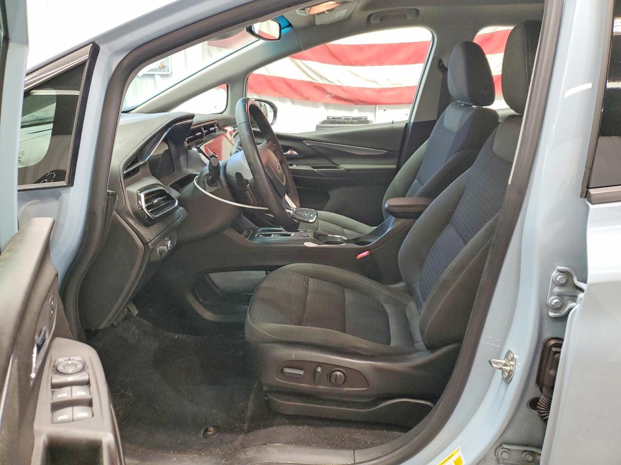 2023 CHEVROLET BOLT EV 1LT photo 7