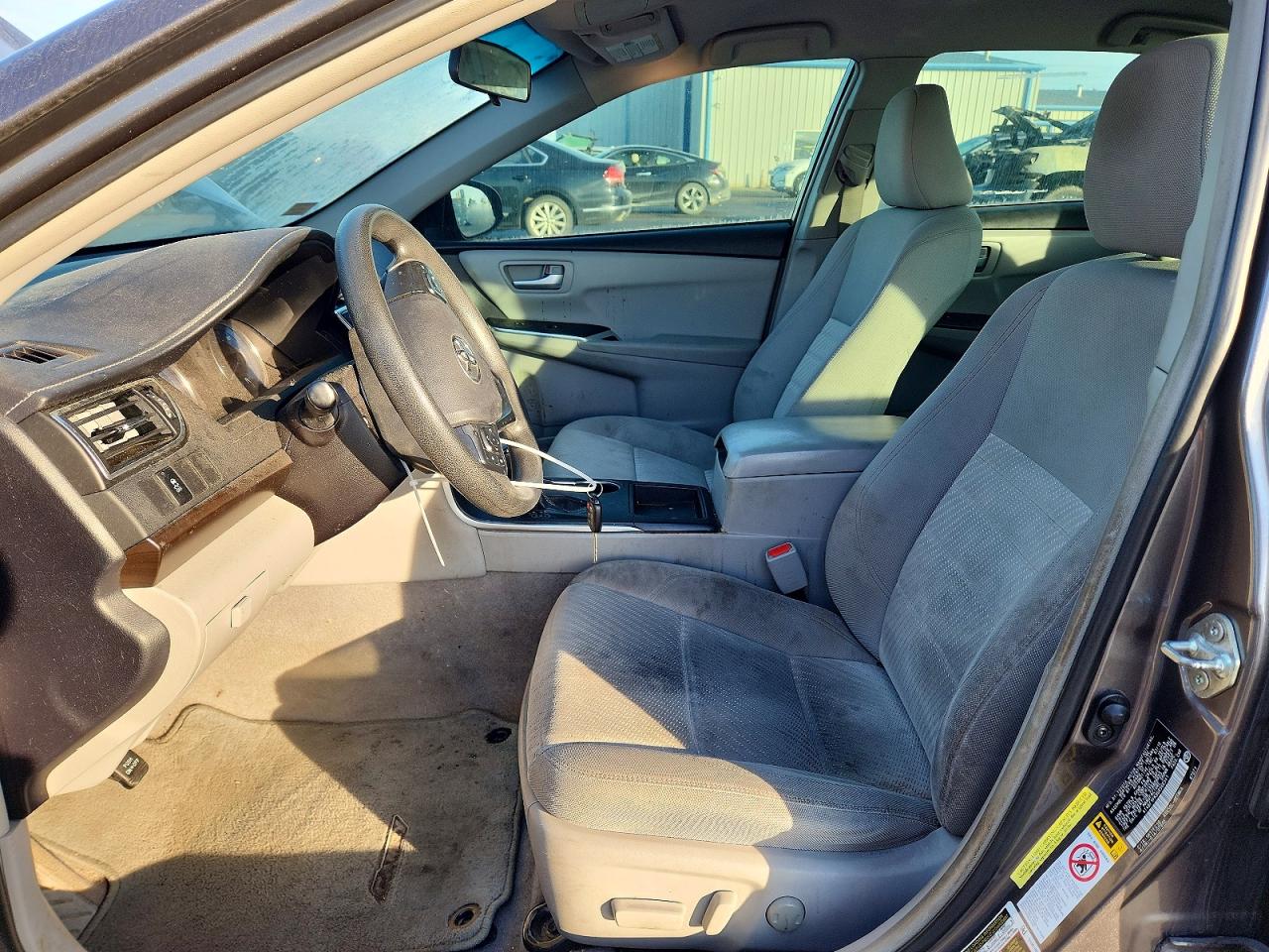 2016 TOYOTA CAMRY LE photo 7