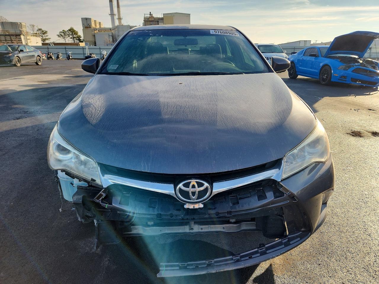 2016 TOYOTA CAMRY LE photo 5