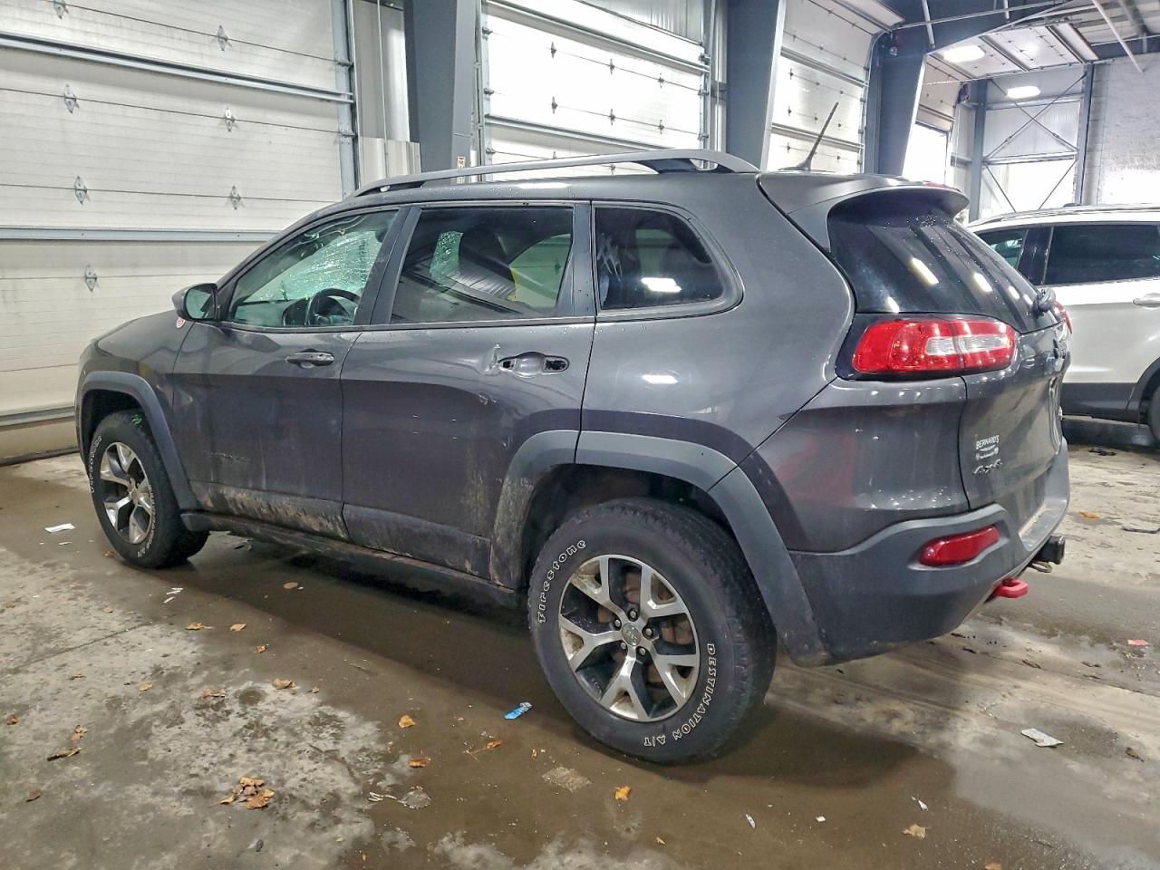 2015 JEEP CHEROKEE TRAILHAWK photo 2