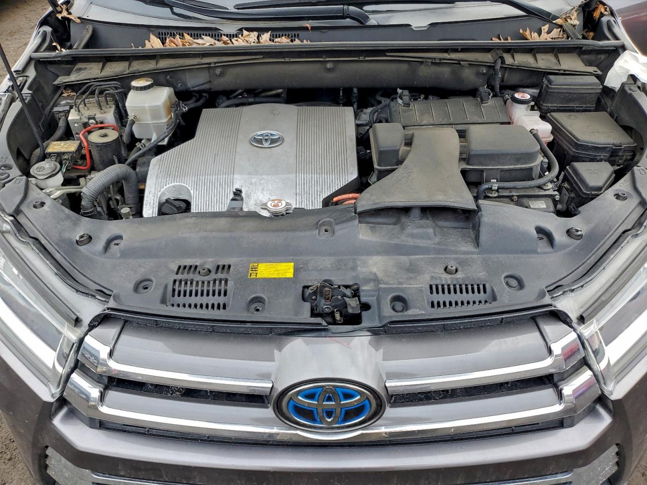 2018 TOYOTA HIGHLANDER HYBRID LIMITED photo 12