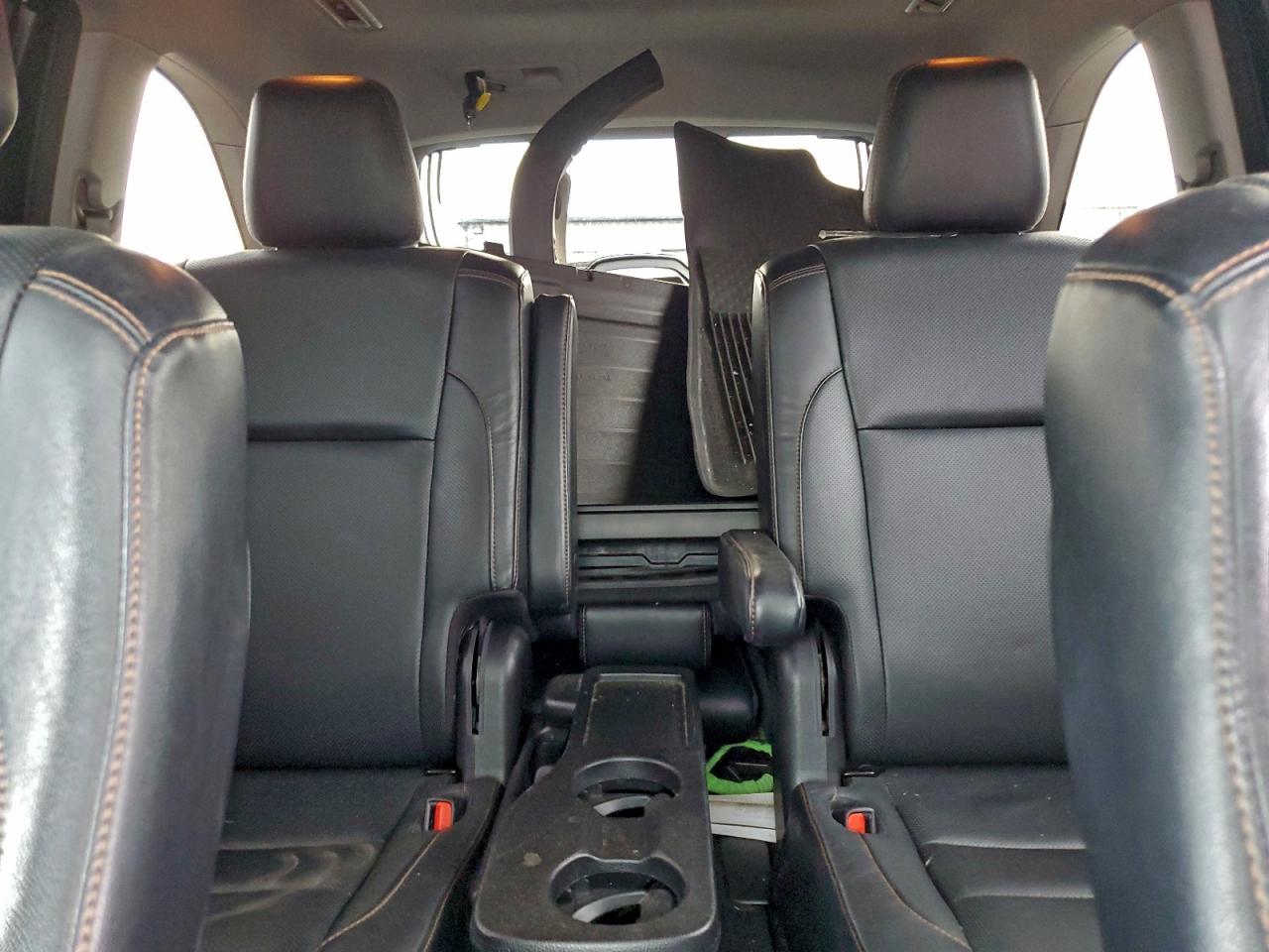2018 TOYOTA HIGHLANDER HYBRID LIMITED photo 10