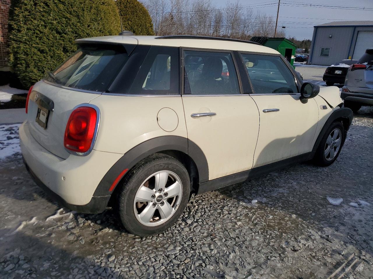 2021 MINI COOPER photo 3