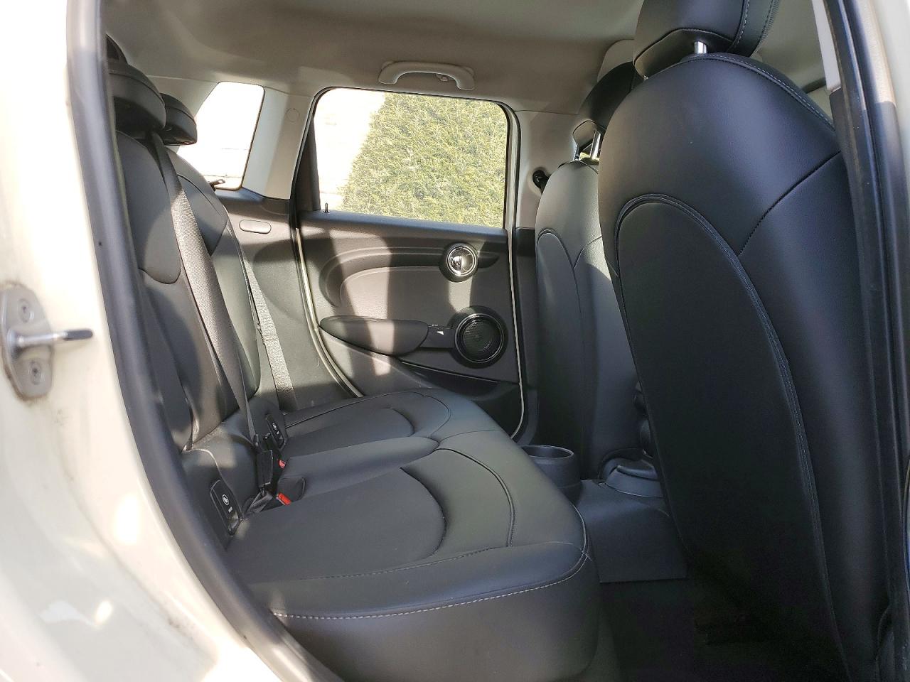 2021 MINI COOPER photo 10