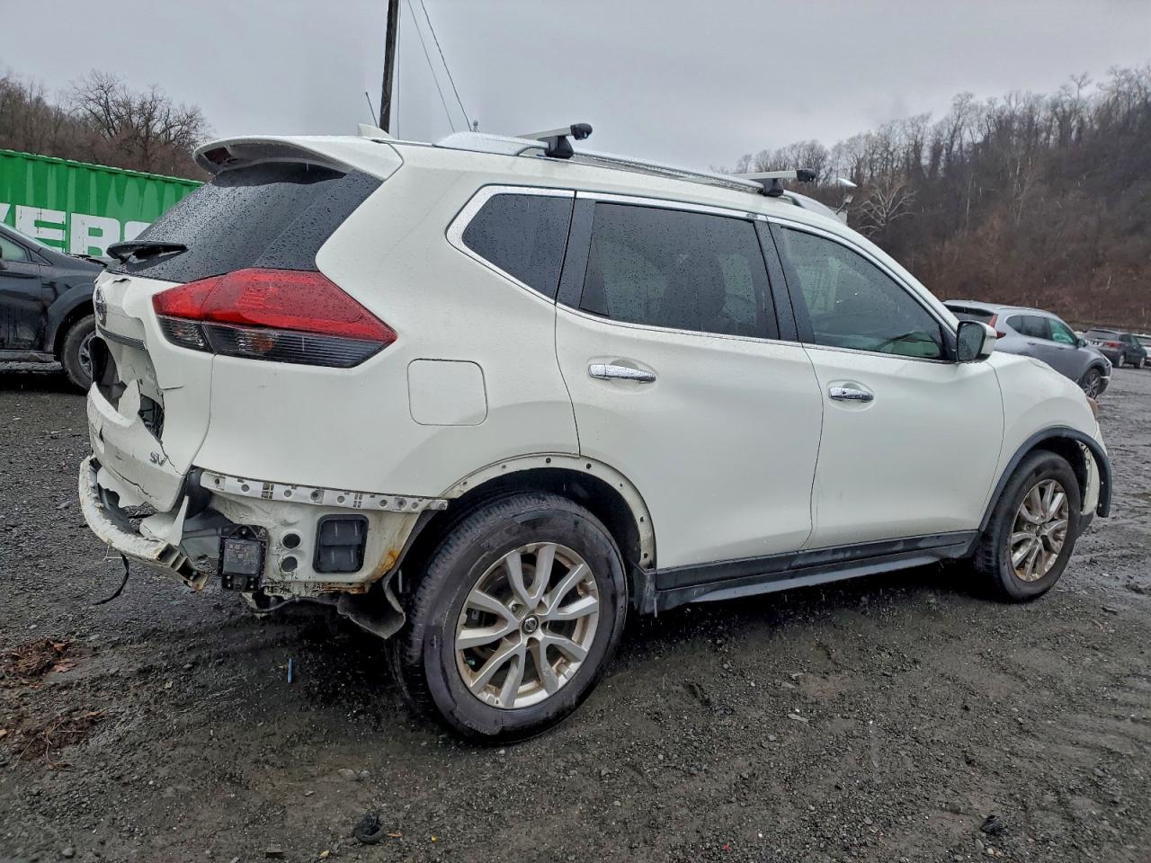 2018 NISSAN ROGUE S photo 3