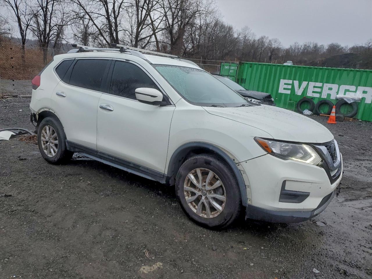 2018 NISSAN ROGUE S photo 4