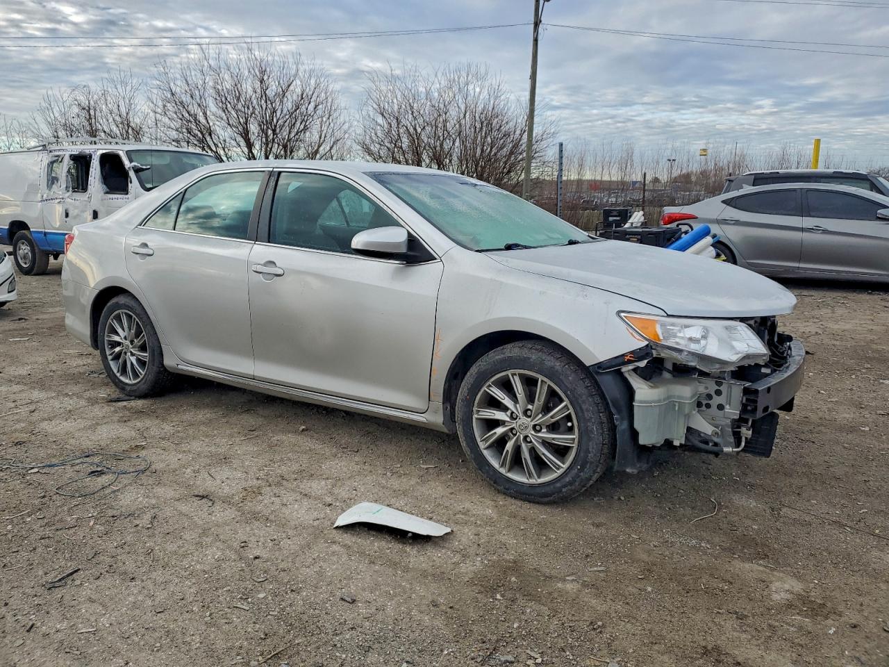 2012 TOYOTA CAMRY BASE photo 4