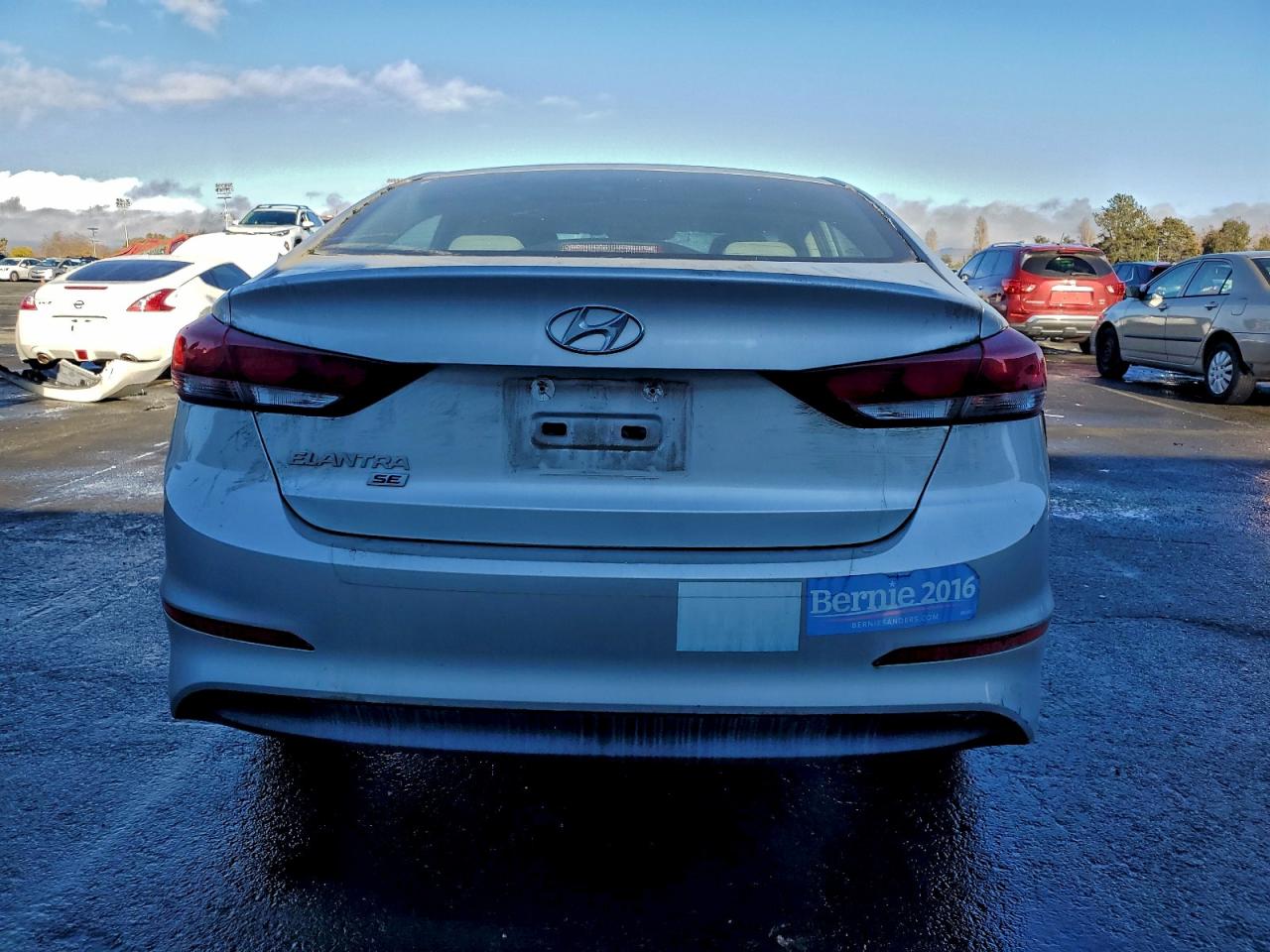 2018 HYUNDAI ELANTRA SE photo 6