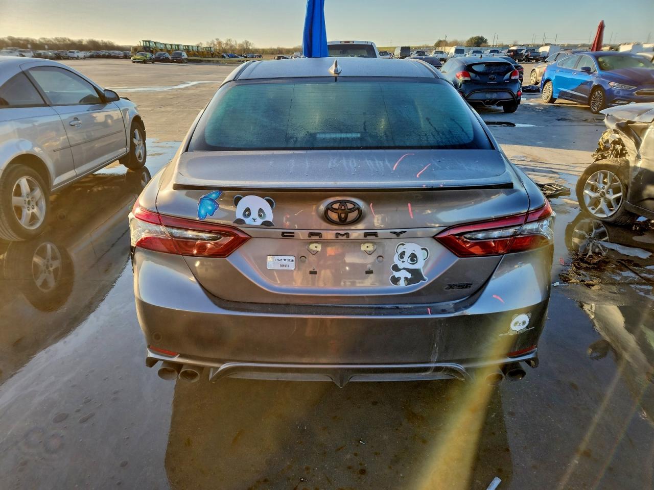 2022 TOYOTA CAMRY XSE photo 6