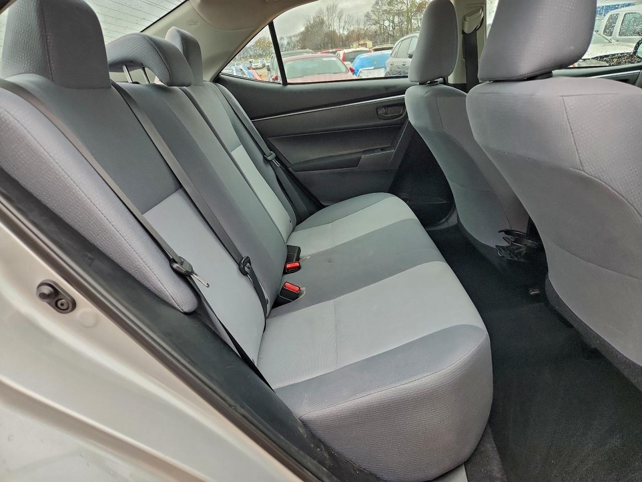 2014 TOYOTA COROLLA L photo 10