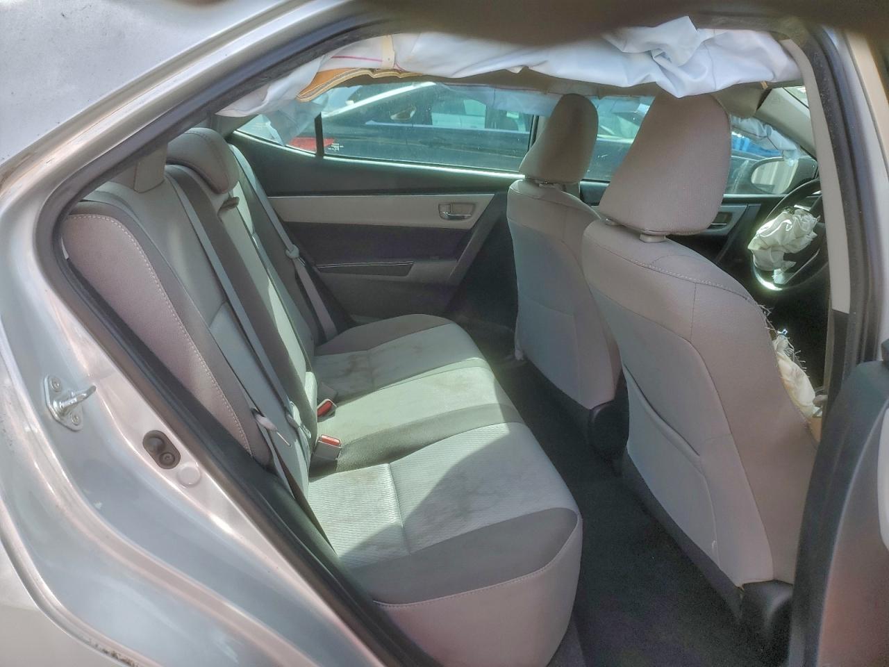 2017 TOYOTA COROLLA L photo 19