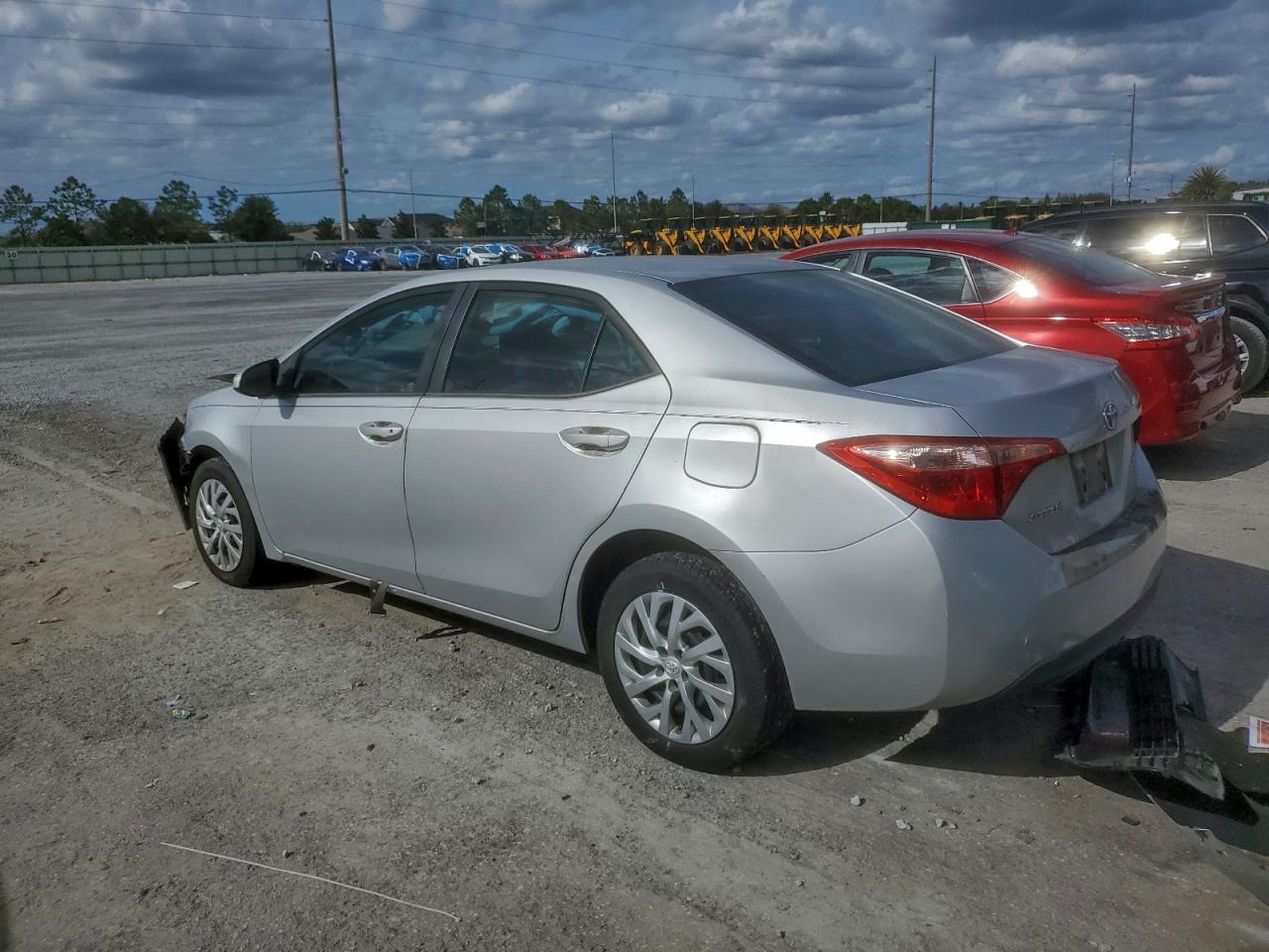 2017 TOYOTA COROLLA L photo 3
