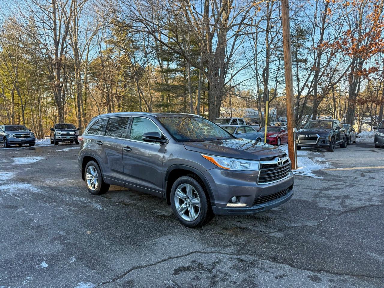 2014 TOYOTA HIGHLANDER