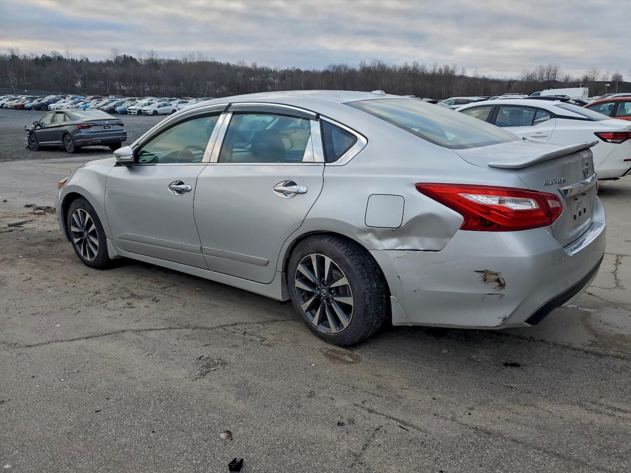 2016 NISSAN ALTIMA 2.5 photo 2