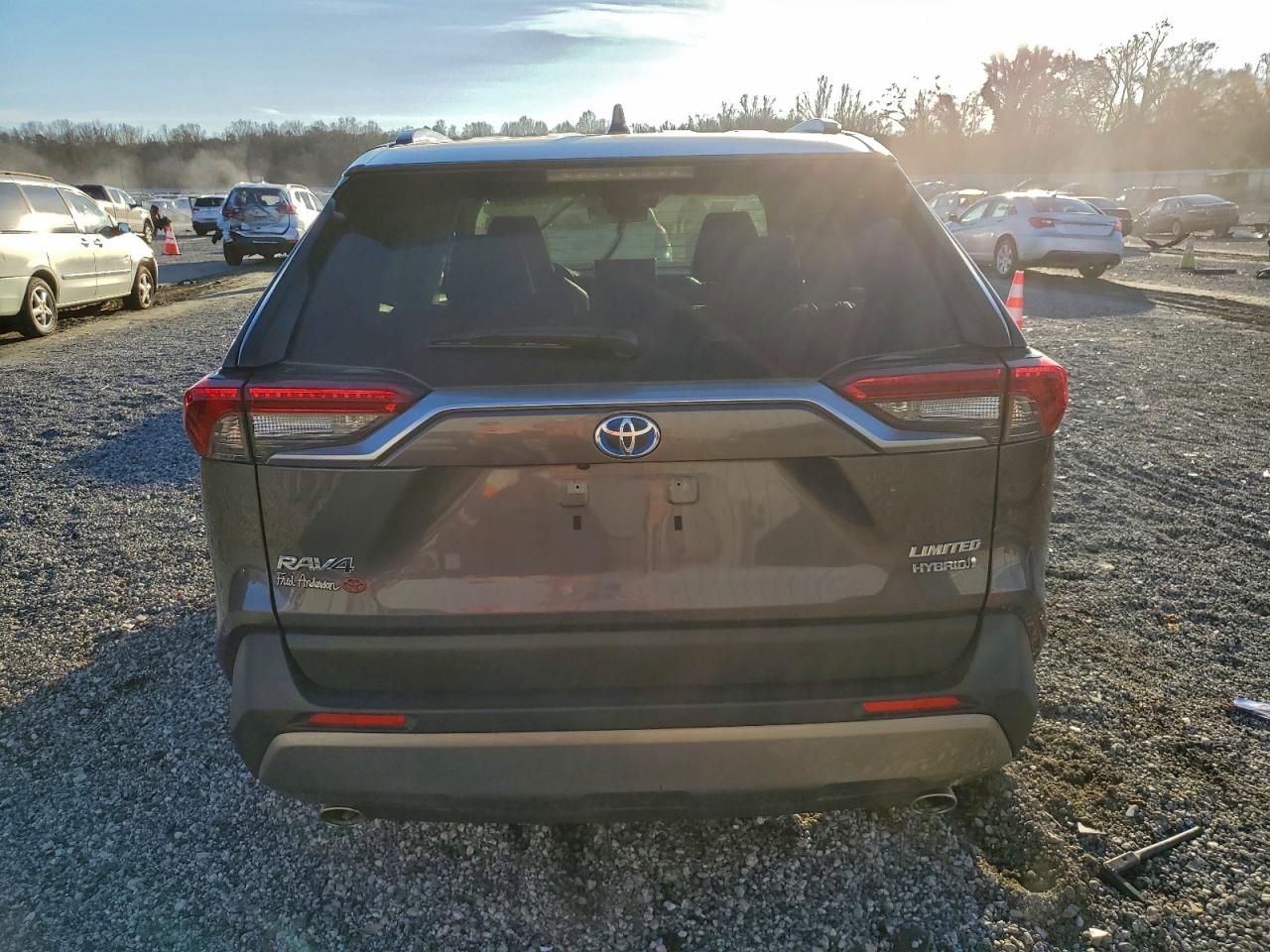 2022 TOYOTA RAV4 LIMITED photo 6