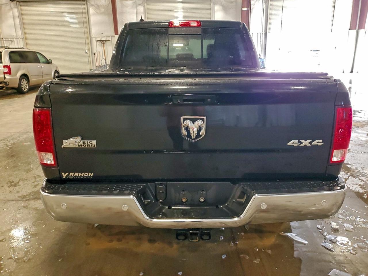 2016 RAM 1500 SLT photo 11