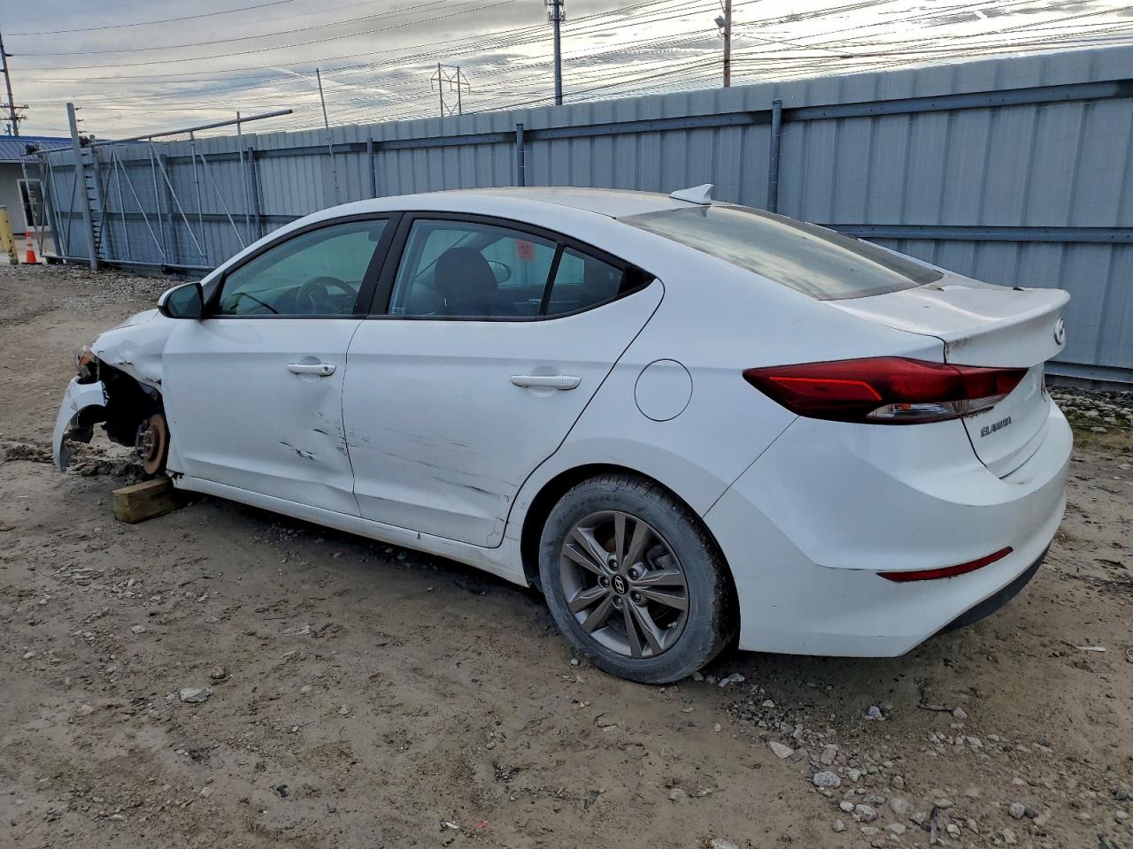 2018 HYUNDAI ELANTRA SEL photo 3