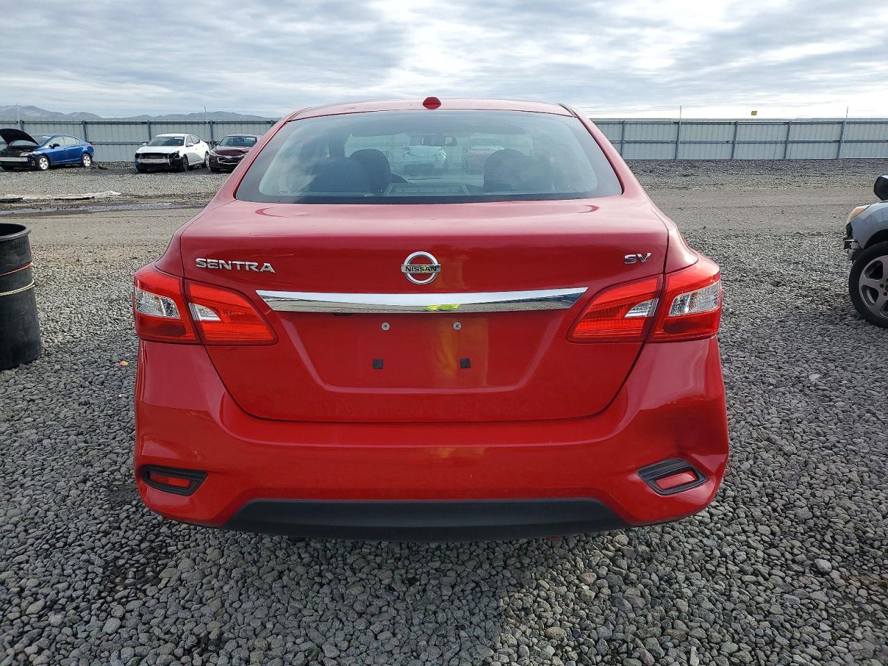 2018 NISSAN SENTRA S photo 6