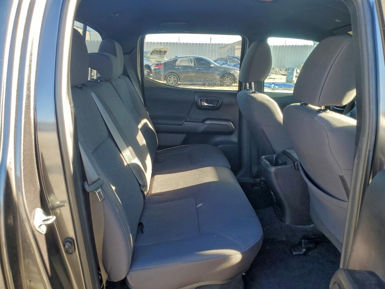 2019 TOYOTA TACOMA DOUBLE CAB photo 28