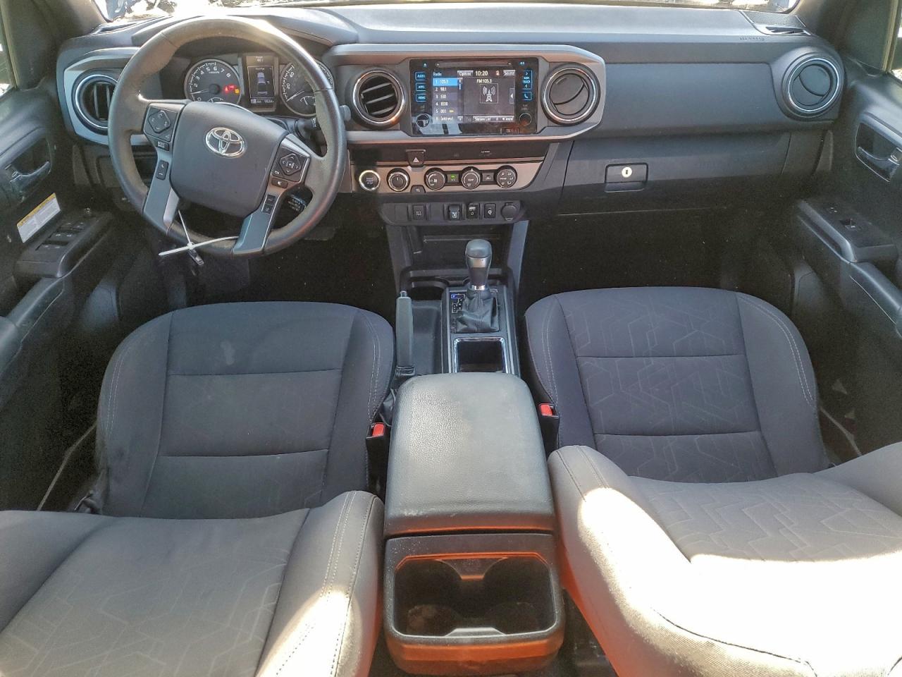 2019 TOYOTA TACOMA DOUBLE CAB photo 22