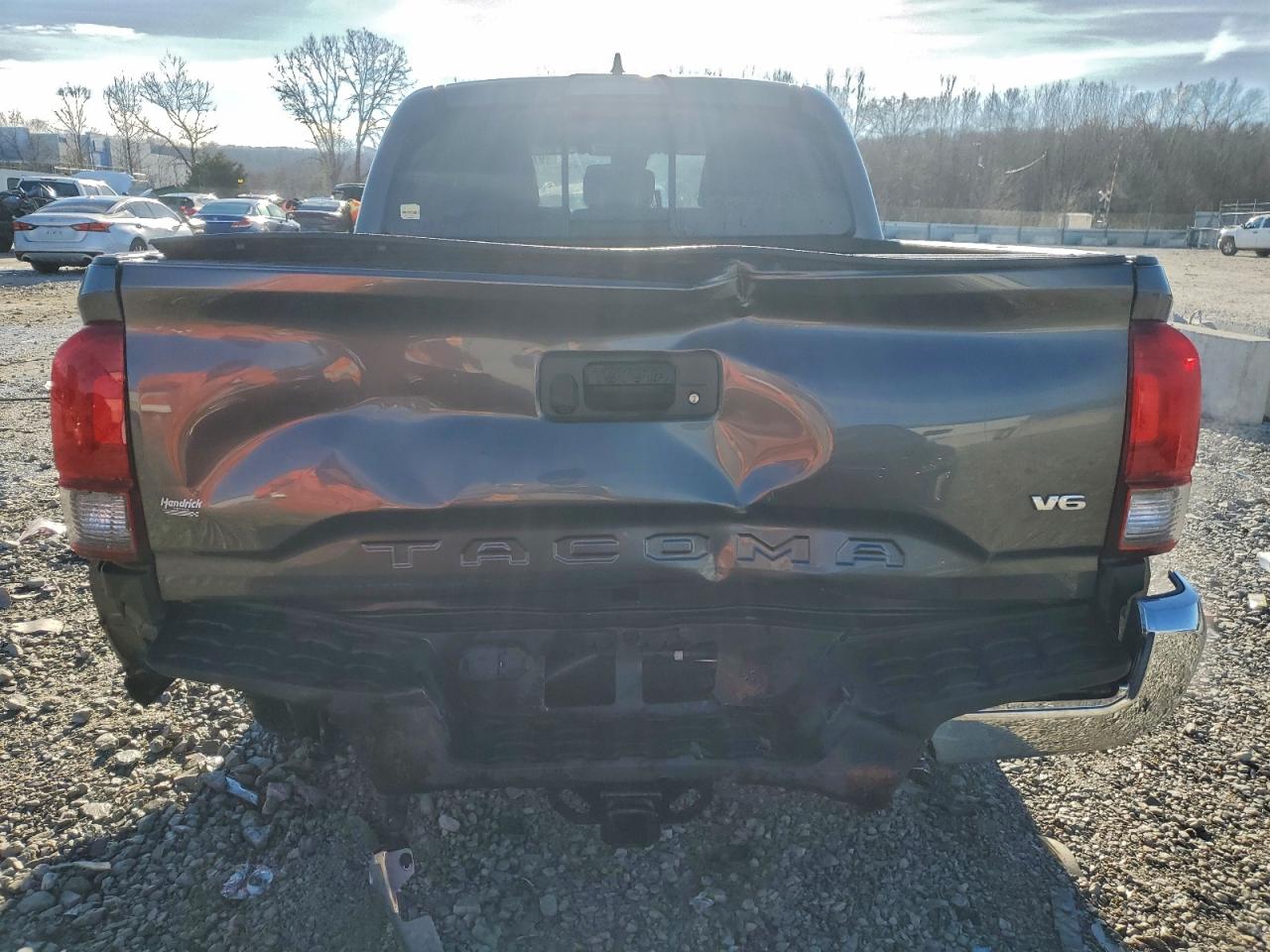2019 TOYOTA TACOMA DOUBLE CAB photo 16