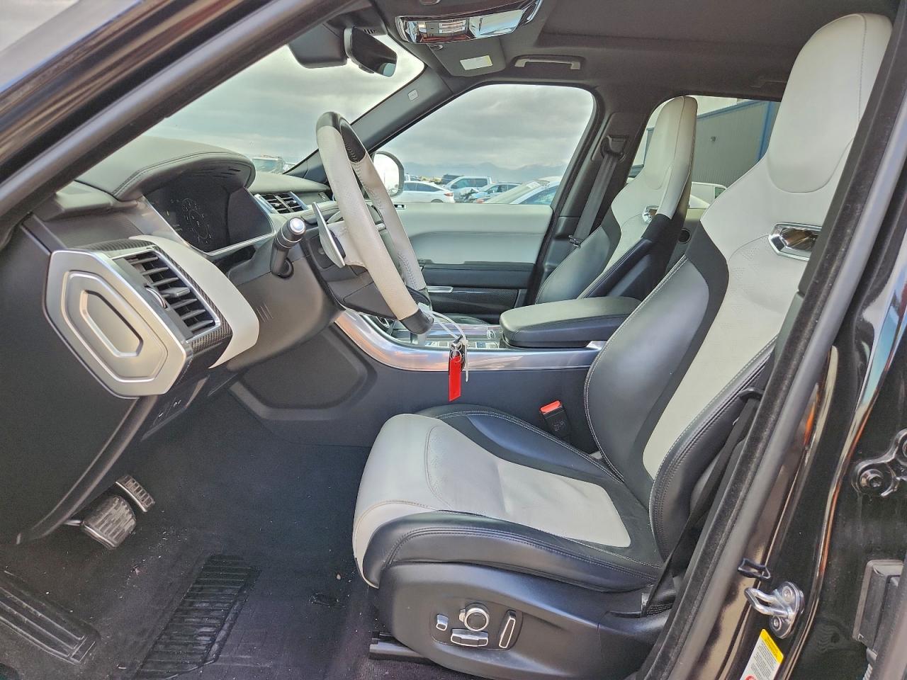 2020 LAND ROVER RANGE ROVER SPORT SVR photo 13