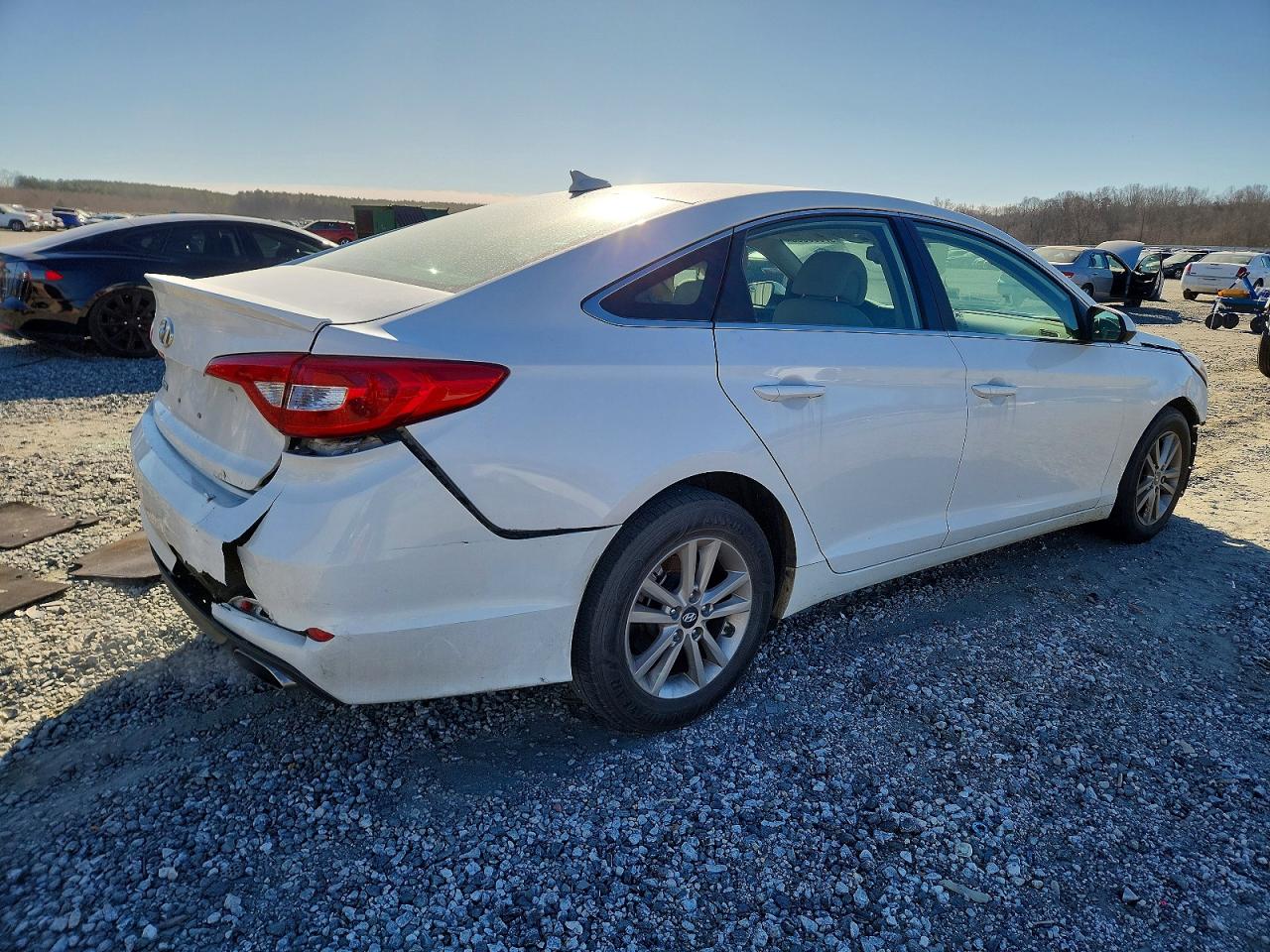 2017 HYUNDAI SONATA SE photo 3