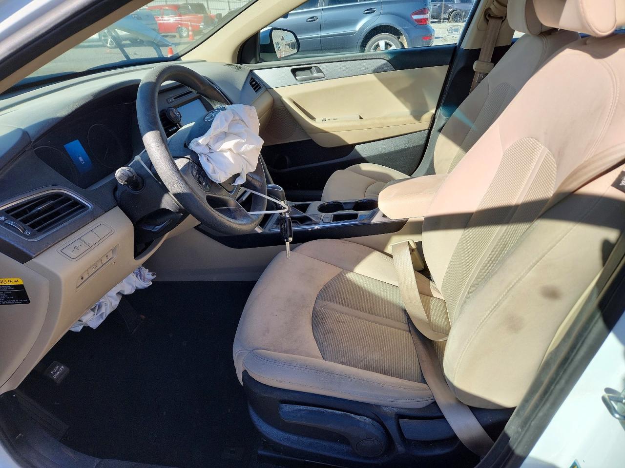 2017 HYUNDAI SONATA SE photo 7