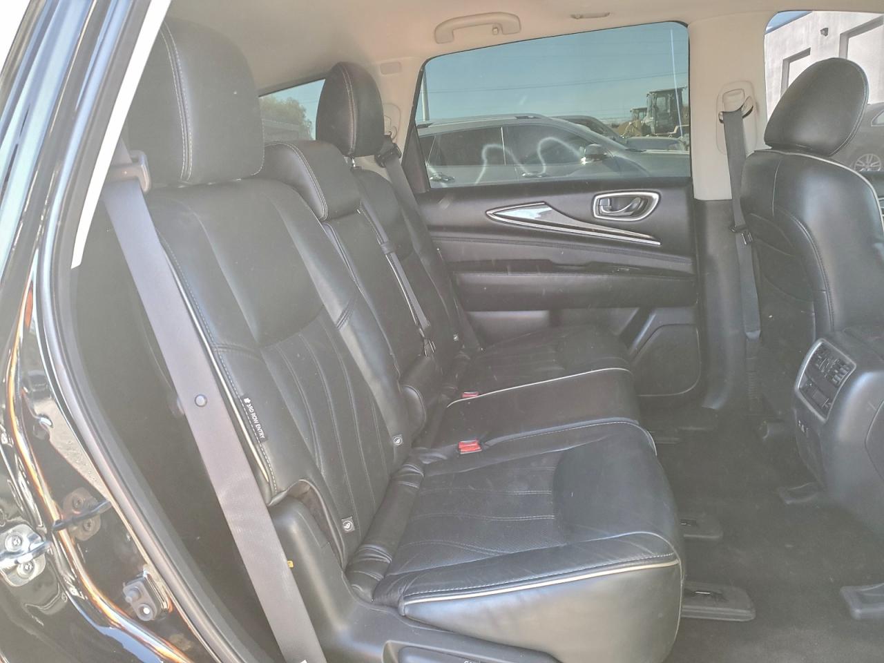 2020 INFINITI QX60 LUXE photo 11